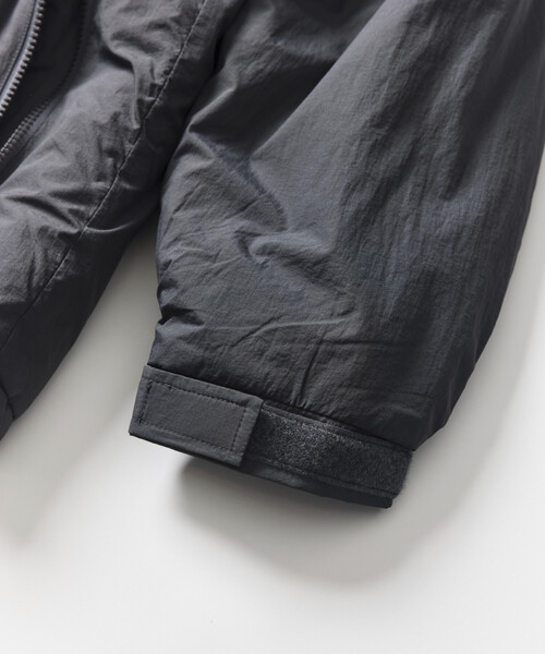FREAK'S STORE(フリークスストア)の「PRIMALOFT LEVEL7 JACKET /プリマロフト レベル7ジャケット/中綿ブルゾン(ミリタリージャケット・メンズ・ブラック/チャコールグレー/グリーン/セージグリーン・SMALL/MEDIUM/LARGE)」の20枚目の写真