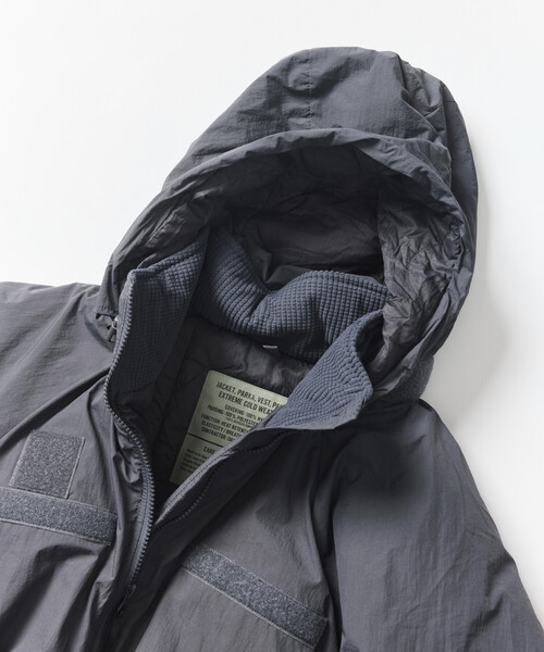 FREAK'S STORE(フリークスストア)の「PRIMALOFT LEVEL7 JACKET /プリマロフト レベル7ジャケット/中綿ブルゾン(ミリタリージャケット・メンズ・ブラック/チャコールグレー/グリーン/セージグリーン・SMALL/MEDIUM/LARGE)」の10枚目の写真