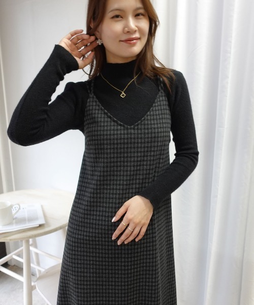 CORNERS(コーナーズ)の「起毛チェックキャミワンピース(ワンピース・レディース・グレー/ベージュ/ブラック・M)」の10枚目の写真