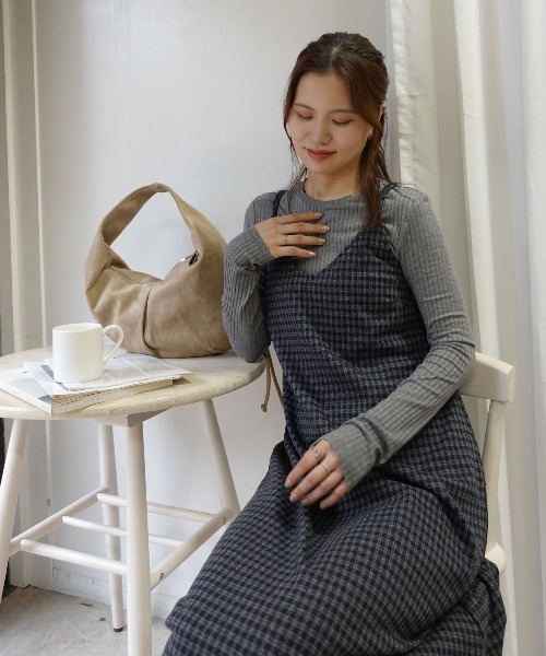 CORNERS(コーナーズ)の「起毛チェックキャミワンピース(ワンピース・レディース・グレー/ベージュ/ブラック・M)」の13枚目の写真