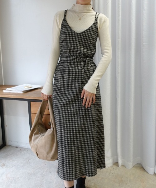 CORNERS(コーナーズ)の「起毛チェックキャミワンピース(ワンピース・レディース・グレー/ベージュ/ブラック・M)」の16枚目の写真