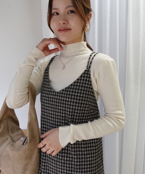 CORNERS(コーナーズ)の「起毛チェックキャミワンピース(ワンピース・レディース・グレー/ベージュ/ブラック・M)」の18枚目の写真