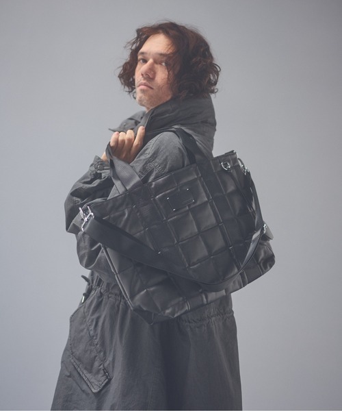 ADAM PATEK(アダムパテック)の「ADAMPATEK/ w/r leather quilting medium tote/撥水レザーキルティングミディアムトート(トートバッグ・メンズ・ブラック・FREE)」の1枚目の写真