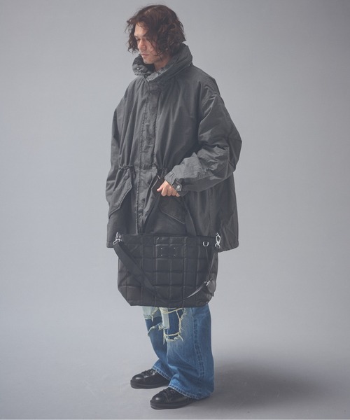 ADAM PATEK(アダムパテック)の「ADAMPATEK/ w/r leather quilting medium tote/撥水レザーキルティングミディアムトート(トートバッグ・メンズ・ブラック・FREE)」の2枚目の写真