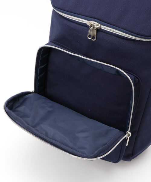 CONVERSE(コンバース)の「【CONVERSE】キャンバスBOXバックパック(バックパック/リュック・メンズ・ホワイト/ブラック/ネイビー・FREE)」の8枚目の写真