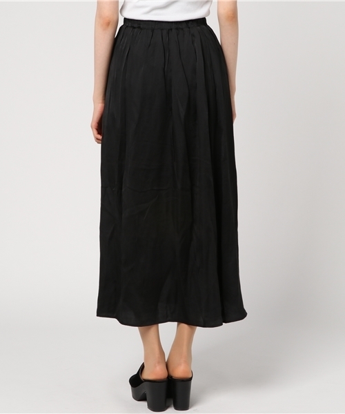 PUNYUS（プニュズ）の「スリットロングスカート（スカート・レディース・ブラック・3/2/1）」の4枚目の写真