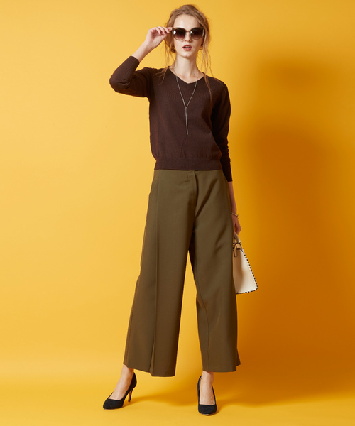 titivate（ティティベイト）の「ｶｼﾐﾔﾀｯﾁｼﾝﾌﾟﾙVﾈｯｸﾆｯﾄﾌﾟﾙｵｰﾊﾞｰ（ニット/セーター・レディース・レッド/ベージュ/杢グレー/ネイビー/ホワイト/ブラック/ブラウン・L/M/S）」の4枚目の写真