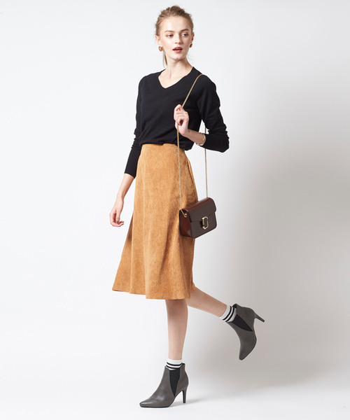 titivate（ティティベイト）の「ｶｼﾐﾔﾀｯﾁｼﾝﾌﾟﾙVﾈｯｸﾆｯﾄﾌﾟﾙｵｰﾊﾞｰ（ニット/セーター・レディース・レッド/ベージュ/杢グレー/ネイビー/ホワイト/ブラック/ブラウン・L/M/S）」の2枚目の写真