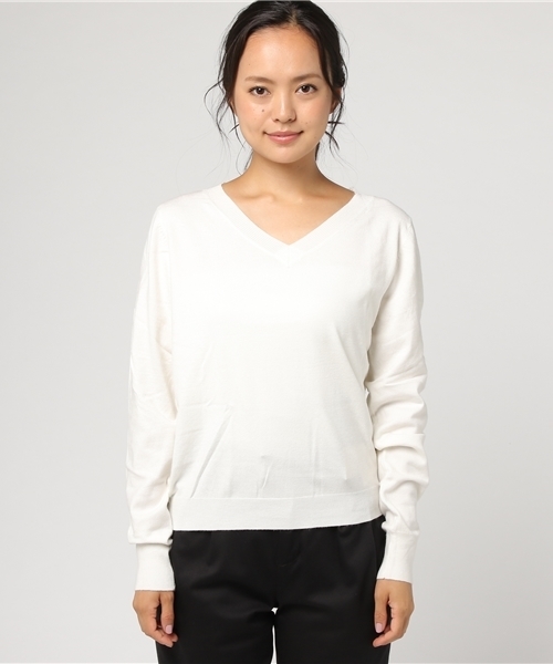 titivate（ティティベイト）の「ｶｼﾐﾔﾀｯﾁｼﾝﾌﾟﾙVﾈｯｸﾆｯﾄﾌﾟﾙｵｰﾊﾞｰ（ニット/セーター・レディース・レッド/ベージュ/杢グレー/ネイビー/ホワイト/ブラック/ブラウン・L/M/S）」の22枚目の写真