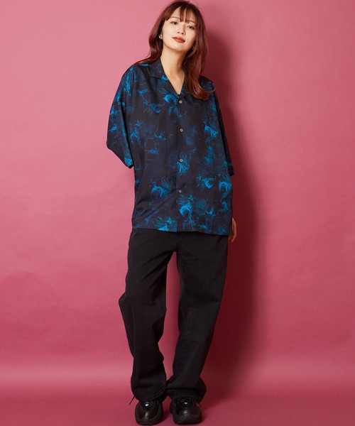 新品 アヴィレックス ゴルフ サマーガール総柄 ストレッチ アロハシャツ M 紺 ALOHA SHIRT 