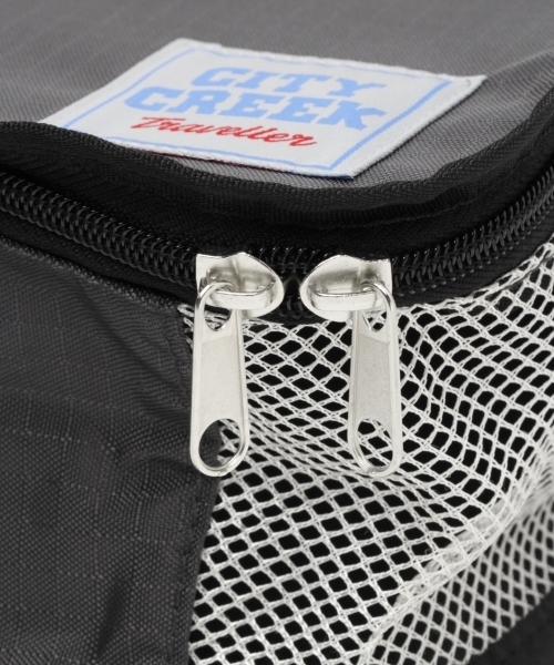 niko and...（ニコアンド）の「[CITY CREEK]トラベルポーチL（ポーチ・レディース・ピンク/ライトイエロー/ブラック/セージグリーン/グレー・0）」の16枚目の写真