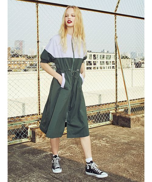 jouetie(ジュエティ)の「バイカラ―2WAY ワンピース(ワンピース・レディース・レッド/グリーン/ベージュ・MEDIUM)」の4枚目の写真