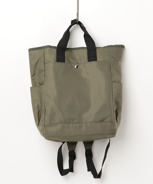 Fleur des Champs(フルールデシャン)の「2WAY トート リュック バックパック 【背面ポケット付】(バックパック/リュック・レディース・グレー/ブラック/カーキ/ネイビー・FREE)」の10枚目の写真