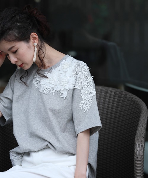 cawaii(カワイイ)の「可憐な白花レーストップス(Tシャツ/カットソー・レディース・グレー/ブラック・M/XL)」の14枚目の写真