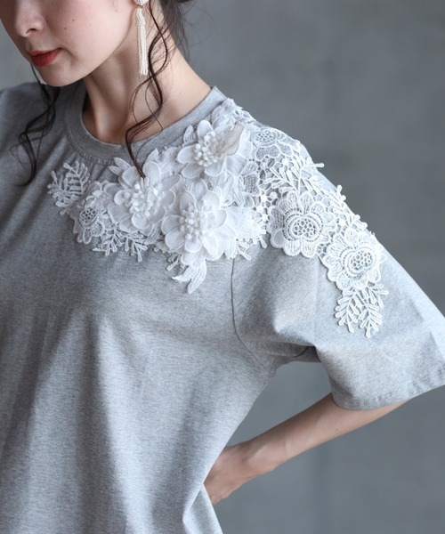 cawaii(カワイイ)の「可憐な白花レーストップス(Tシャツ/カットソー・レディース・グレー/ブラック・M/XL)」の12枚目の写真
