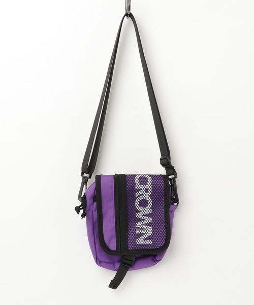 VENCEEXCHANGE（ヴァンスエクスチェンジ）の「ロゴメッシュショルダーポーチ（ショルダーバッグ・メンズ・ホワイト/ブラック/パープル/オレンジ・フリー）」の4枚目の写真