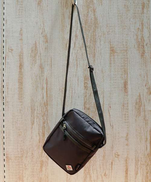 Relate（リレート）の「Relate/CORDURA Pallet/縦型ｼｮﾙﾀﾞｰ（ショルダーバッグ・メンズ・ブラック/ネイビー/グレー/レッド/ブルー/グリーン/キャメル・ONE SIZE）」の13枚目の写真