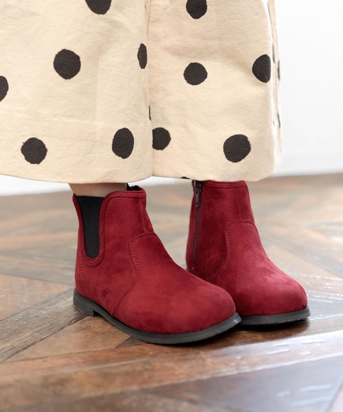 SOROTTO(ソロット)の「ファスナー付き サイドゴアブーツ(ブーツ・キッズ・ブラウン系その他/レッド/ブラック/ライトパープル/キャメル/ブルー/ブラック系その他/マスタード/ピンク/ライトブラウン/カーキ/ターコイズブルー/レオパード/アイボリー/ブラウン系その他2・22.0cm/21.0cm/18.0cm/20.0cm/16.0cm/19.0cm/17.0cm)」の14枚目の写真