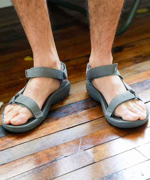 Teva（テバ）の「【TEVA(テバ)】HURRICANE 19SS（MEN)（サンダル・メンズ・ブラック/ネイビー/グレー/チャコール・SMALL/MEDIUM）」の2枚目の写真