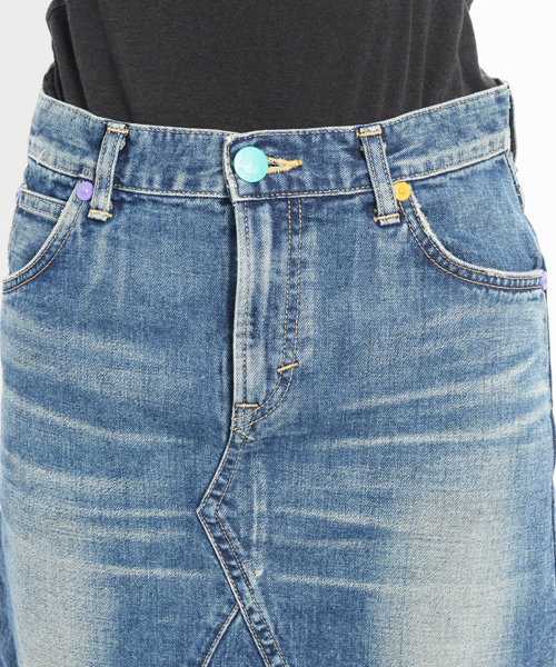 X-girl（エックスガール）の「X-girl×LEE SONIA JEAN SKIRT（デニムスカート・レディース・ライトインディゴブルー・26inch/27inch/25inch/24inch）」の5枚目の写真