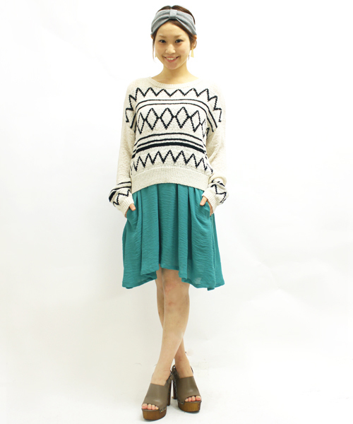 mystic（ミスティック）の「しゃりシフォン切替タンクワンピース（ワンピース・レディース・レッド/オフホワイト/ベージュ/グリーン/ブラック・ﾌﾘ-）」の4枚目の写真