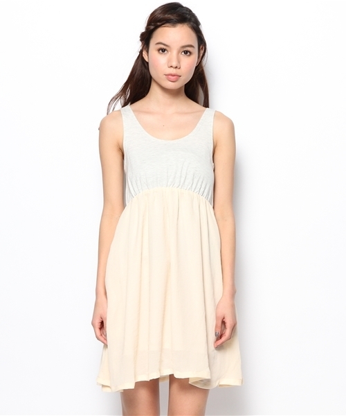 mystic（ミスティック）の「しゃりシフォン切替タンクワンピース（ワンピース・レディース・レッド/オフホワイト/ベージュ/グリーン/ブラック・ﾌﾘ-）」の6枚目の写真