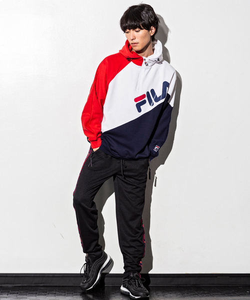 FILA HERITAGE(フィラヘリテージ)の「FILA(フィラ)ハーフジップパーカー(パーカー・メンズ・ブラック/ネイビー/パープル・S/M)」の7枚目の写真