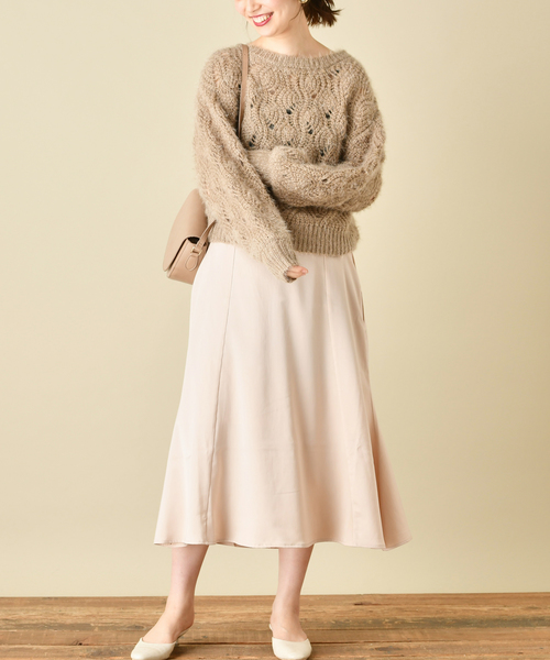 natural couture(ナチュラルクチュール)の「微光沢サテンゆるマーメイドスカート(スカート・レディース・ライトベージュ/ボルドー/その他1/その他2・FREE)」の1枚目の写真