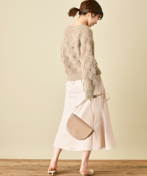 natural couture(ナチュラルクチュール)の「微光沢サテンゆるマーメイドスカート(スカート・レディース・ライトベージュ/ボルドー/その他1/その他2・FREE)」の6枚目の写真