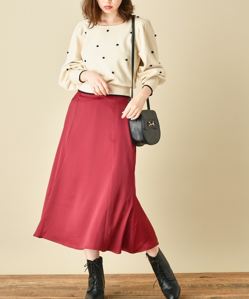 natural couture(ナチュラルクチュール)の「微光沢サテンゆるマーメイドスカート(スカート・レディース・ライトベージュ/ボルドー/その他1/その他2・FREE)」の8枚目の写真