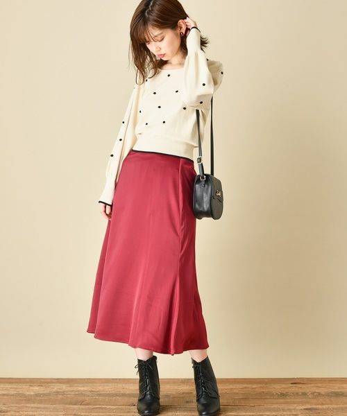 natural couture(ナチュラルクチュール)の「微光沢サテンゆるマーメイドスカート(スカート・レディース・ライトベージュ/ボルドー/その他1/その他2・FREE)」の9枚目の写真