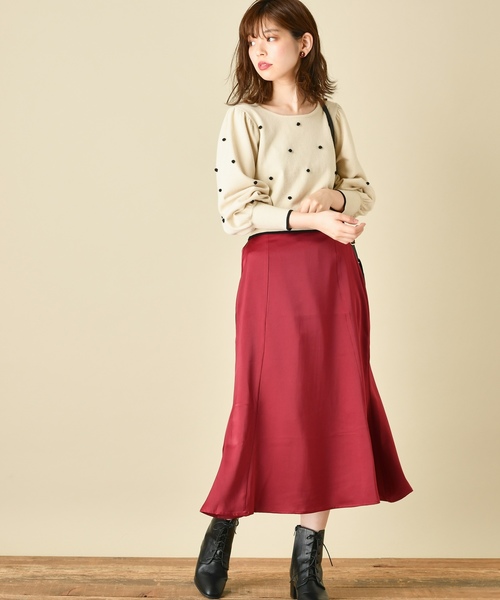 natural couture(ナチュラルクチュール)の「微光沢サテンゆるマーメイドスカート(スカート・レディース・ライトベージュ/ボルドー/その他1/その他2・FREE)」の10枚目の写真