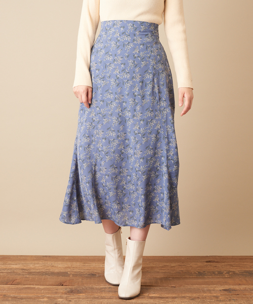 natural couture(ナチュラルクチュール)の「微光沢サテンゆるマーメイドスカート(スカート・レディース・ライトベージュ/ボルドー/その他1/その他2・FREE)」の19枚目の写真