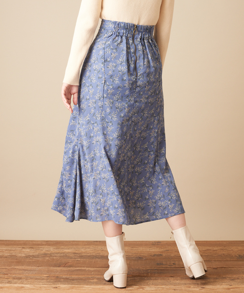 natural couture(ナチュラルクチュール)の「微光沢サテンゆるマーメイドスカート(スカート・レディース・ライトベージュ/ボルドー/その他1/その他2・FREE)」の21枚目の写真