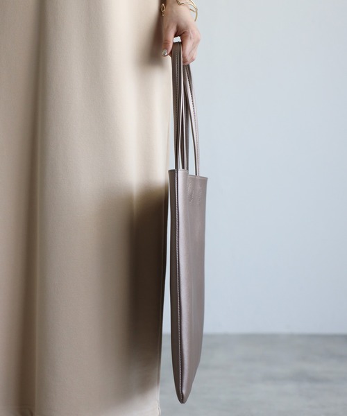 POUTOJOURU(ポートジュール)の「【ポートジュール】 【レザー】縦型 トートバッグ A4対応(トートバッグ・レディース・ブラウン/ピンク/ブラック/ゴールド×ブラウン/アクア/エメラルド/オレンジ・FREE)」の18枚目の写真