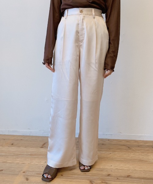 VANNIE U（ヴァニーユー）の「ツヤてろサテンパンツ（その他パンツ・レディース・ベージュ/アイボリー/ミント・FREE）」の2枚目の写真