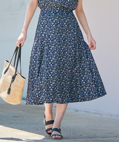 J.PRESS(ジェイプレス)の「【洗える】LIBERTY Tiger Lily スカート(スカート・レディース・黄土色系5/ネイビー系5・T13/T15/T17)」の2枚目の写真