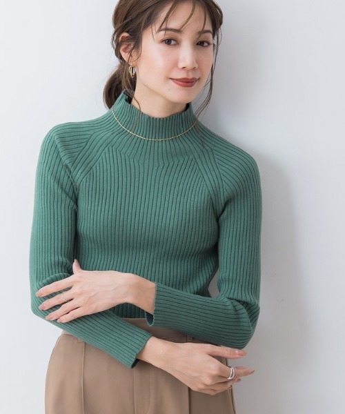 Pierrot（ピエロ）の「ストレッチリブハイネックニット（ニット/セーター・レディース・ブラック/アイボリー/モカ/ブルーグリーン/ブラウン/グレイッシュベージュ/イエロー/ピンク系その他/グリーン系その他・L/M）」の7枚目の写真