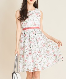 tocco closet | ウエストライン入りシアーチェック×フラワープリントノースリーブワンピース(ワンピース)