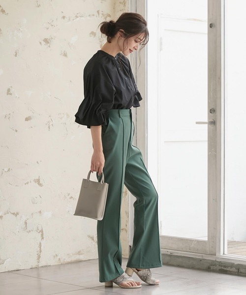 KOBE LETTUCE（コウベレタス）の「巾着付きスクエアショルダーミニバッグ（ショルダーバッグ・レディース・パープル/グレイッシュベージュ/ブラウン/ブラック/オリーブ・FREE）」の11枚目の写真