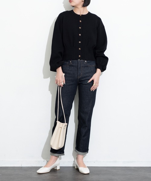 Aunt Marie's(アントマリーズ)の「ウエストタックショートカーディガン / AUNT MARIE'S(カーディガン/ボレロ・レディース・アイボリー/ブラック/グレー・FREE)」の11枚目の写真