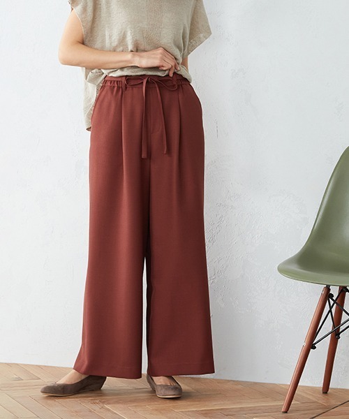 COMME CA ISM(コムサイズム)の「★TV媒体着用商品★ ウエストリボン付 セミワイドパンツ(その他パンツ・レディース・レンガ/ダークブラウン/ベージュ・SMALL/MEDIUM/LARGE/X-LARGE/X-SMALL)」の1枚目の写真