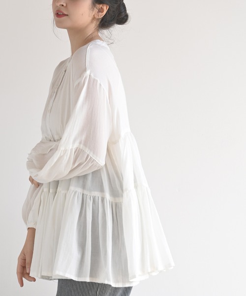 rps（アールピーエス）の「バンドカラーティアードブラウス（シャツ/ブラウス・レディース・オフホワイト/ブラック/ラベンダー・M）」の21枚目の写真