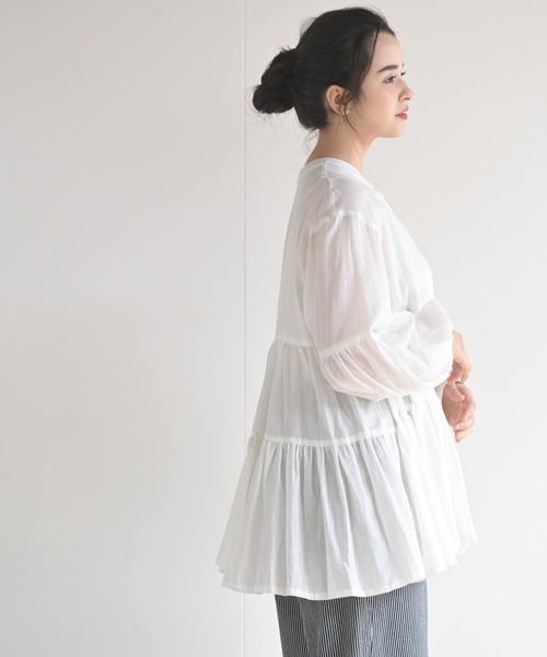 rps（アールピーエス）の「バンドカラーティアードブラウス（シャツ/ブラウス・レディース・オフホワイト/ブラック/ラベンダー・M）」の7枚目の写真