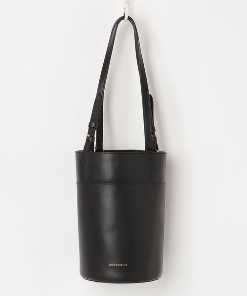COCCINELLE(コチネレ)の「《COCCINELLE/コチネレ》GARCONNE COWHIDE(ショルダーバッグ・レディース・イエロー/ブラウン/ブラック/ホワイト・FREE)」の2枚目の写真