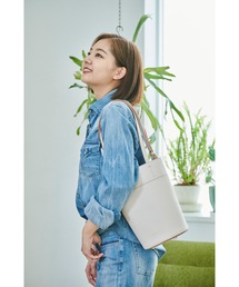 《COCCINELLE/コチネレ》GARCONNE COWHIDE