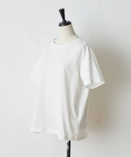 BEARDSLEY（ビアズリー）の「イニシャル刺繍Tシャツ（Tシャツ/カットソー・レディース・ホワイト/ブラック・FREE）」の11枚目の写真