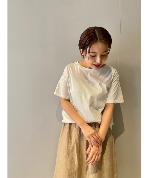 BEARDSLEY（ビアズリー）の「イニシャル刺繍Tシャツ（Tシャツ/カットソー・レディース・ホワイト/ブラック・FREE）」の18枚目の写真