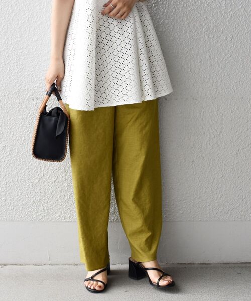 SHIPS（シップス）の「ツイルドロストパンツ（その他パンツ・レディース・イエロー系その他2/ブラウン/ネイビー・36/38/34/40）」の18枚目の写真