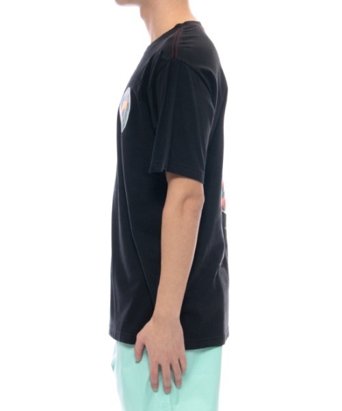 RVCA(ルーカ)の「RVCA メンズ 【DANA TRIPPE COLLECTION】 FOCUS SS Tシャツ【2021年夏モデル】/ルーカ半袖バックプリントTシャツ(Tシャツ/カットソー・メンズ・ブラック/ホワイト・LARGE/SMALL/MEDIUM)」の5枚目の写真